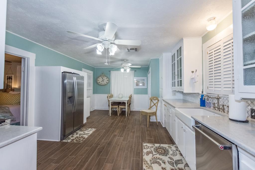 Agape Front Cottage Фредериксберг Экстерьер фото